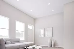 7841 Sunnyhill St, Houston, TX 77088 - Photo 6