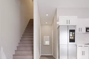 7841 Sunnyhill St, Houston, TX 77088 - Photo 4