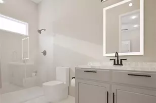 7841 Sunnyhill St, Houston, TX 77088 - Photo 10