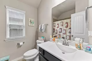 18118 Golden Falls Ln, Spring, TX 77379 - Photo 16