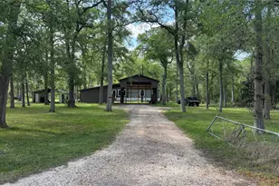 563 Forrest Lawn, Wharton, TX 77488 - Photo 2