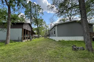 563 Forrest Lawn, Wharton, TX 77488 - Photo 10