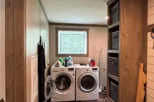 563 Forrest Lawn, Wharton, TX 77488 - Photo 16