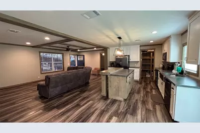 563 Forrest Lawn, Wharton, TX 77488 - Photo 20