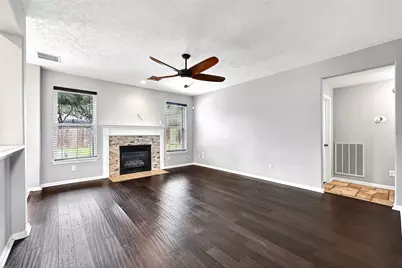 10219 S Sable Trail Lane, Houston, TX 77064 - Photo 10