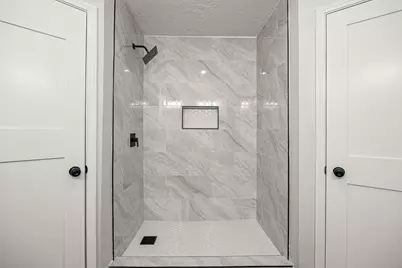 3515 Claverton Drive, Houston, TX 77066 - Photo 14