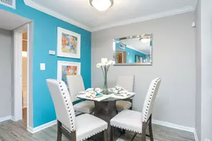 10250 Lands End Dr, Houston, TX 77099 - Photo 16