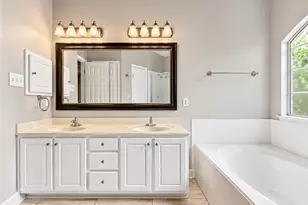 96 S Piper Trace, The Woodlands, TX 77381 - Photo 30