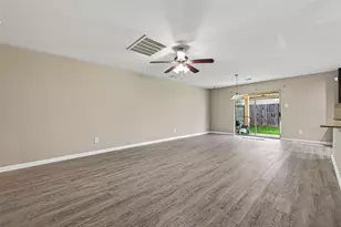 16005 Summerville Lake Dr, Tomball, TX 77377 - Photo 10