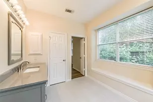 14310 Eastern Redbud Ln, Houston, TX 77044 - Photo 28