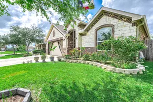 3050 Coreopsis Ct, Dickinson, TX 77539 - Photo 1