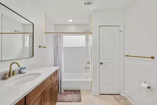 945 Dorothy St, Houston, TX 77008 - Photo 24