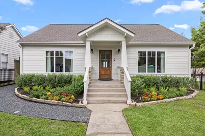 945 Dorothy Street, Houston, TX 77008 - Photo 1