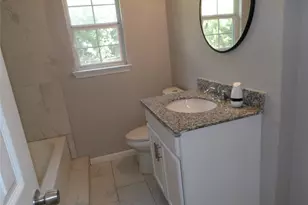 5783 Westover St, Houston, TX 77033 - Photo 8