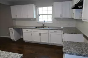 5783 Westover St, Houston, TX 77033 - Photo 6