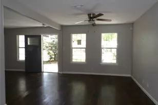 5783 Westover St, Houston, TX 77033 - Photo 2