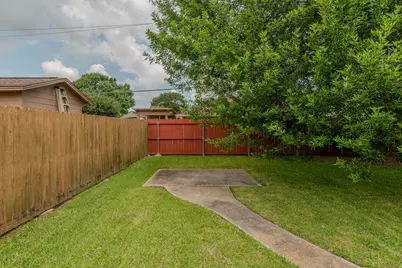 2734 13th St, Port Neches, TX 77651 - Photo 6