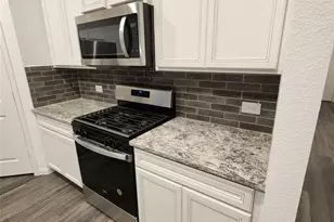 1606 Happy Vly St, Montgomery, TX 77316 - Photo 4