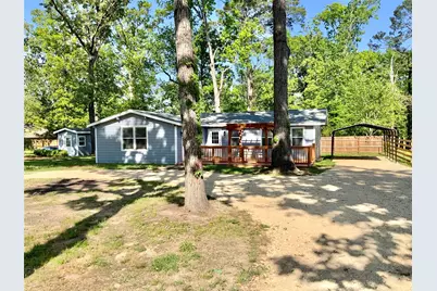 172 Pine Needle St, Onalaska, TX 77360 - Photo 2