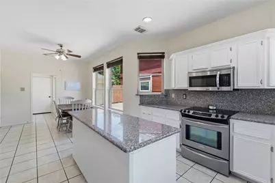 1918 Pawnee Drive, Deer Park, TX 77536 - Photo 10