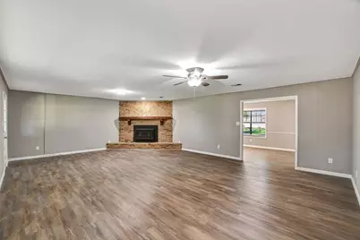 1523 E Morris Street E, Madisonville, TX 77864 - Photo 16