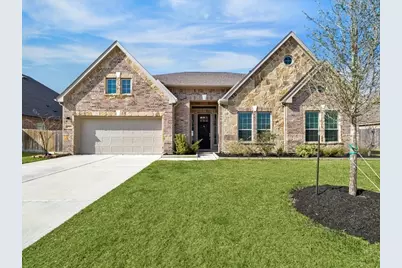 11903 Oakwood Drive, Mont Belvieu, TX 77535 - Photo 1