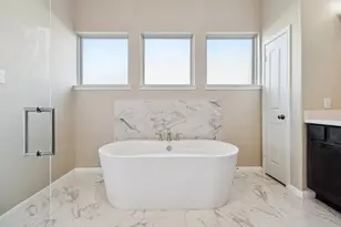 11903 Oakwood Dr, Mont Belvieu, TX 77535 - Photo 12