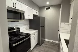 3300 Pebblebrook Dr, Seabrook, TX 77586 - Photo 8