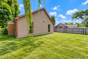 225 Palmyra St St, Houston, TX 77022 - Photo 38
