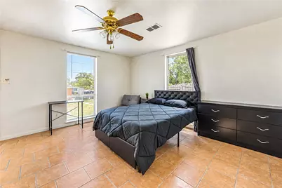 225 Palmyra St Street, Houston, TX 77022 - Photo 8