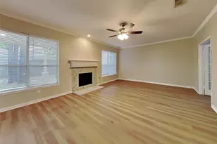 26871 Castlecliff Ln, Kingwood, TX 77339 - Photo 4