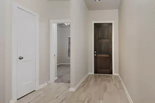 151 Silva Creek, Conroe, TX 77318 - Photo 4