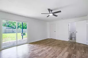 402 Tresvant Dr, Webster, TX 77598 - Photo 12
