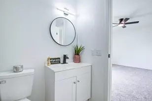 402 Tresvant Dr, Webster, TX 77598 - Photo 18