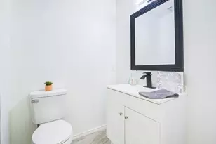 402 Tresvant Dr, Webster, TX 77598 - Photo 16