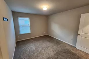 1310 Central Heights Dr, Missouri City, TX 77459 - Photo 4