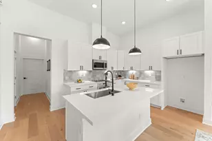 1004 Tuskegee Heights Ln, Houston, TX 77091 - Photo 8