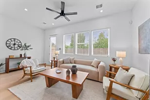 1004 Tuskegee Heights Ln, Houston, TX 77091 - Photo 6