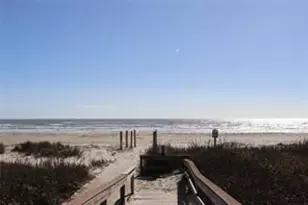 4006 Reeves Dr, Galveston, TX 77554 - Photo 20