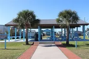 4006 Reeves Dr, Galveston, TX 77554 - Photo 16