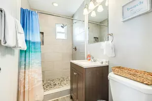 4006 Reeves Dr, Galveston, TX 77554 - Photo 8