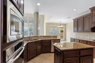 13806 Boca Grande Ln, Houston, TX 77044 - Photo 10