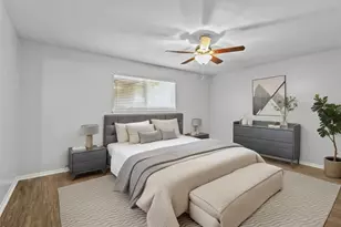 2202 Colonial Ct N, League City, TX 77573 - Photo 10