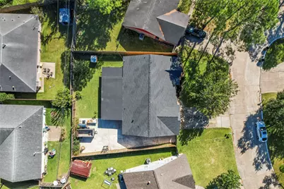 2202 Colonial Court N, League City, TX 77573 - Photo 22