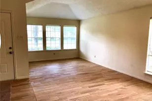 15650 Pebble Lake Dr, Houston, TX 77095 - Photo 2