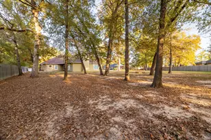 203 Lariat Ln, Livingston, TX 77351 - Photo 34
