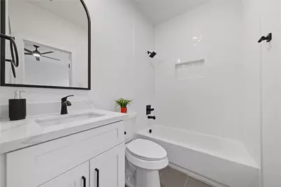 4749 Wilmington Street #B, Houston, TX 77033 - Photo 14