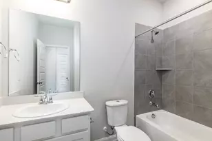 18565 Meadow Point Ln, Conroe, TX 77316 - Photo 16