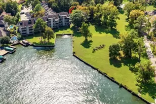 3900 Aspen Dr, Montgomery, TX 77356 - Photo 2