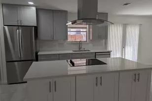 1311 21st St, Huntsville, TX 77340 - Photo 2